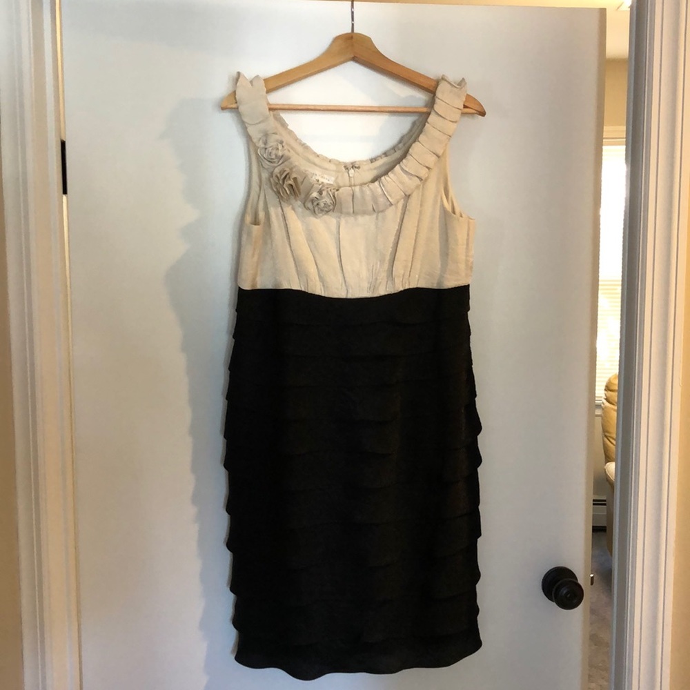 London Times two-tones dress